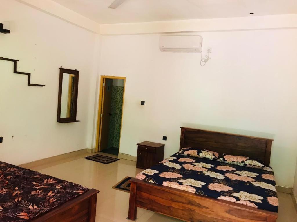Punkalasa Tourist Lodge Anuradhapura Zewnętrze zdjęcie